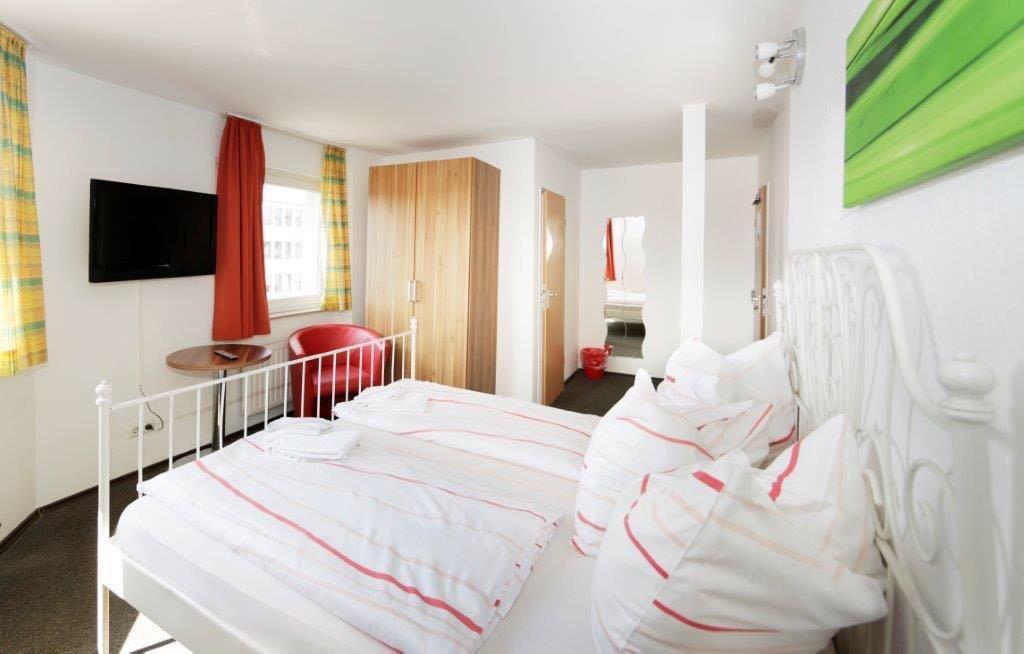 Hotel Goldener Hahn Duisburg Kamer foto